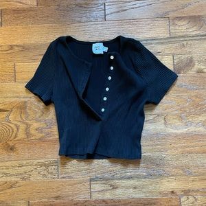 Princess Polly button up crop tee